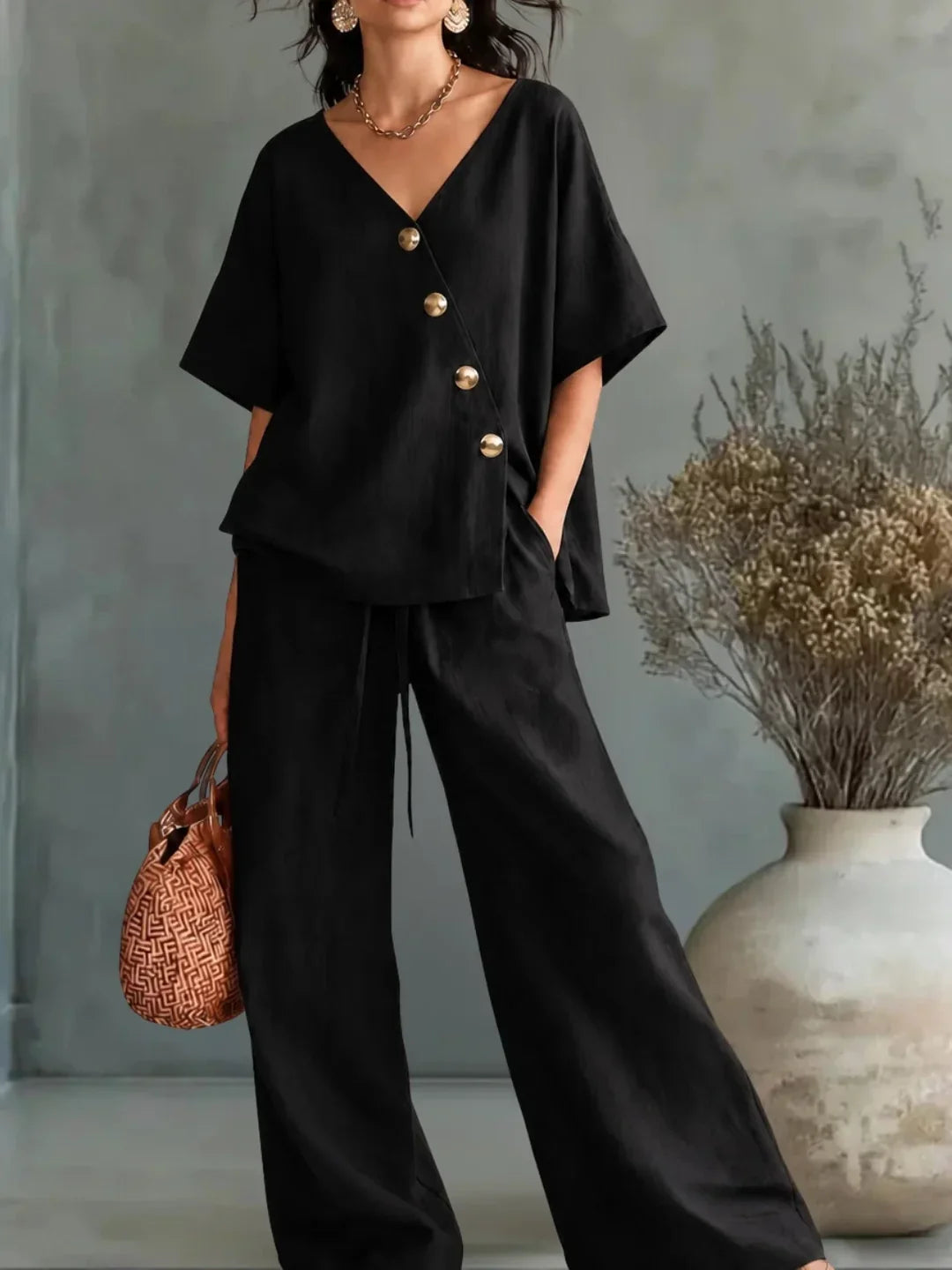 Celia | Set with V-Neck and Buttons