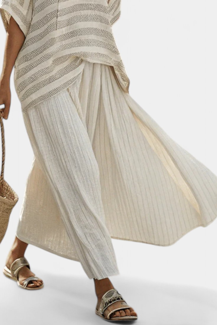 Westlyn | Comfortable Striped Bamboo Top &amp; Flowing Linen Pants