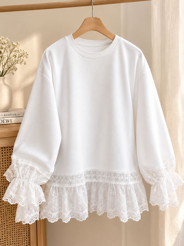 Francheska | Casual Oversize Sweatshirt with Lace Inserts