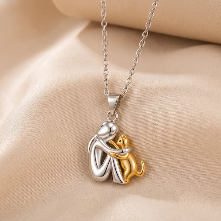 Enola | Eternal Embrace Necklace