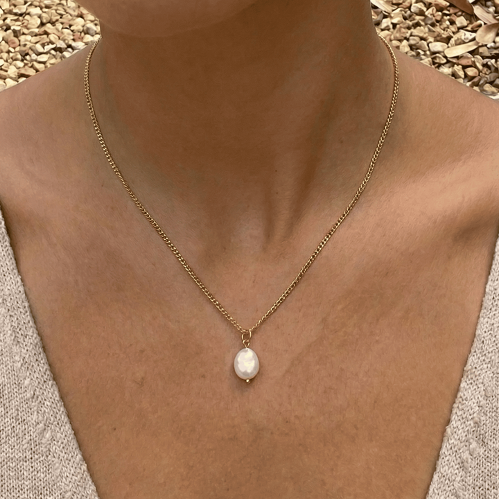 Lanie | Pearl Necklace