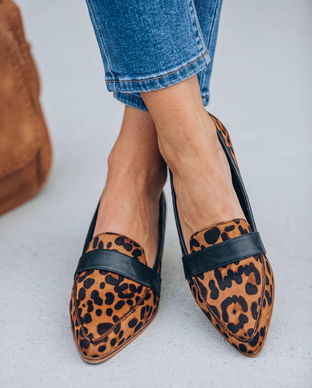 Paola | Pointed Moccasin with Strap on the Ankle