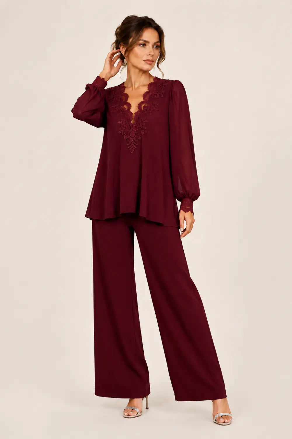 Violantina | Complete V-Neck with Layered Chiffon