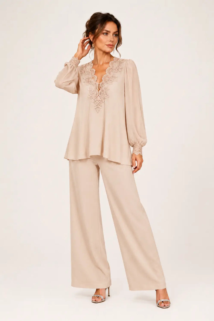 Violantina | Complete V-Neck with Layered Chiffon