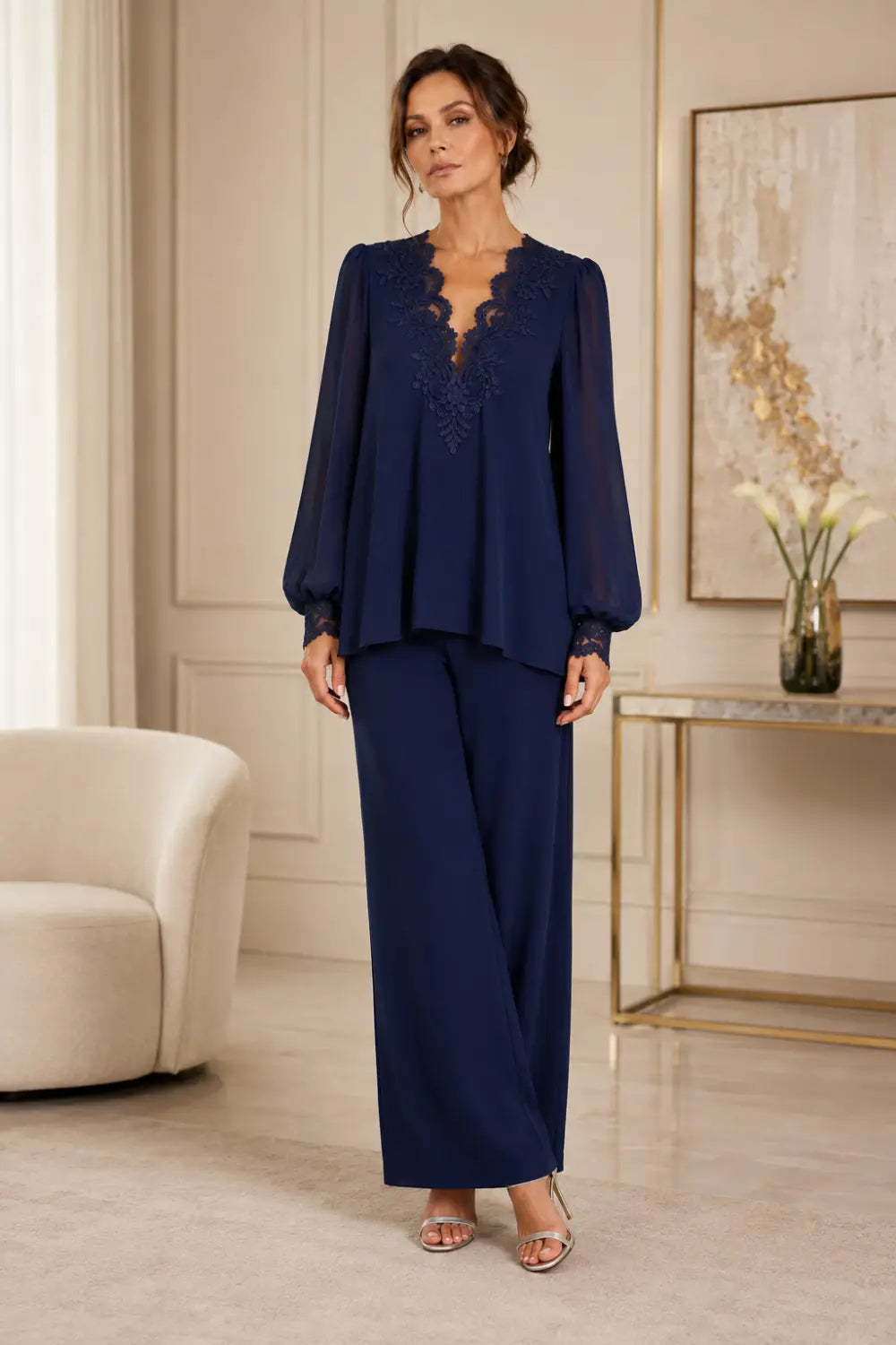 Violantina | Complete V-Neck with Layered Chiffon