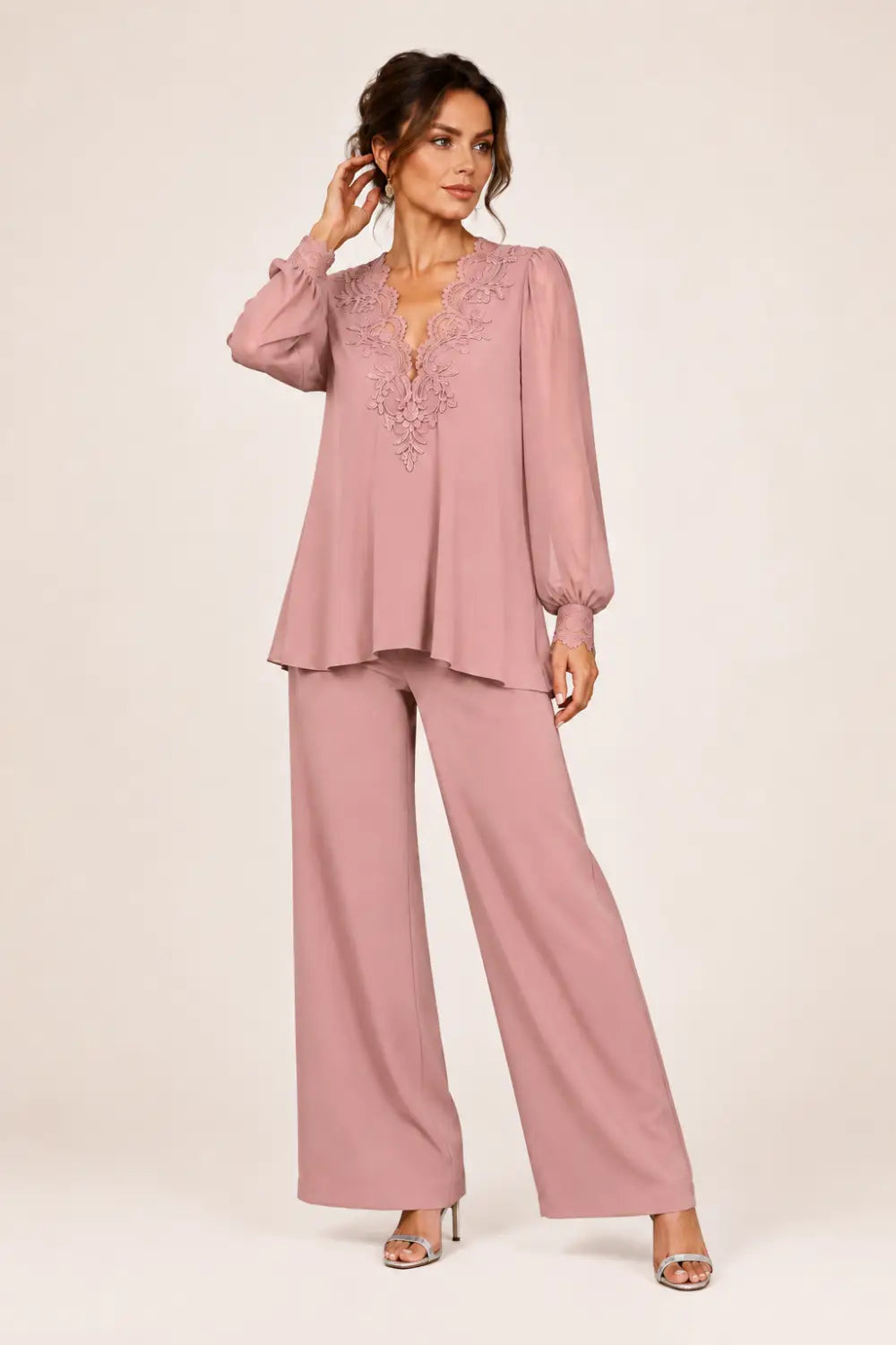Violantina | Complete V-Neck with Layered Chiffon