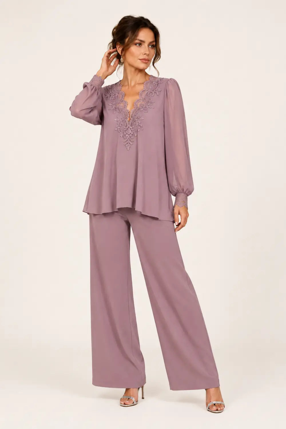 Violantina | Complete V-Neck with Layered Chiffon